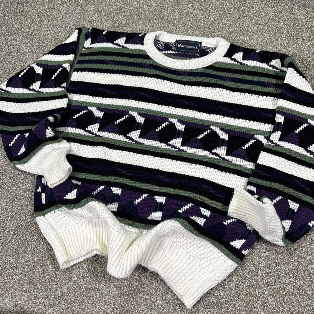 Vintage 3D Knit Style Geometric White And Purple Sweater Size Large 80s